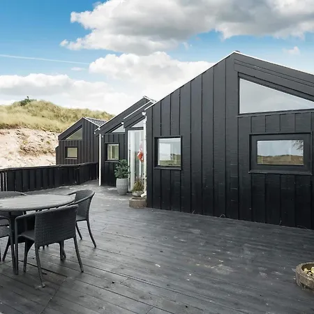 Seaside Wellness Retreat - By Traum